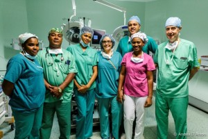 Equipo humano de la 14ª MSCV y personal de Sal