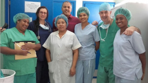 Voluntarios de Africa Avanza 19ª MSCV, en el hospital de Sal