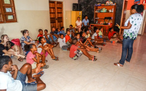 formación sobe prácticas de higiene sexual a los niños, niñas y jóvenes del Centro2