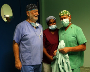 Dr. Bilbao, Enfermera Montinha y Dr. Renedo